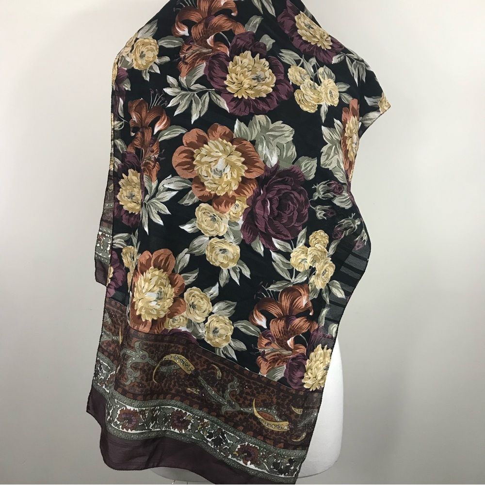 VINTAGE | Floral Rectangular Scarf - Picture 4 of 4